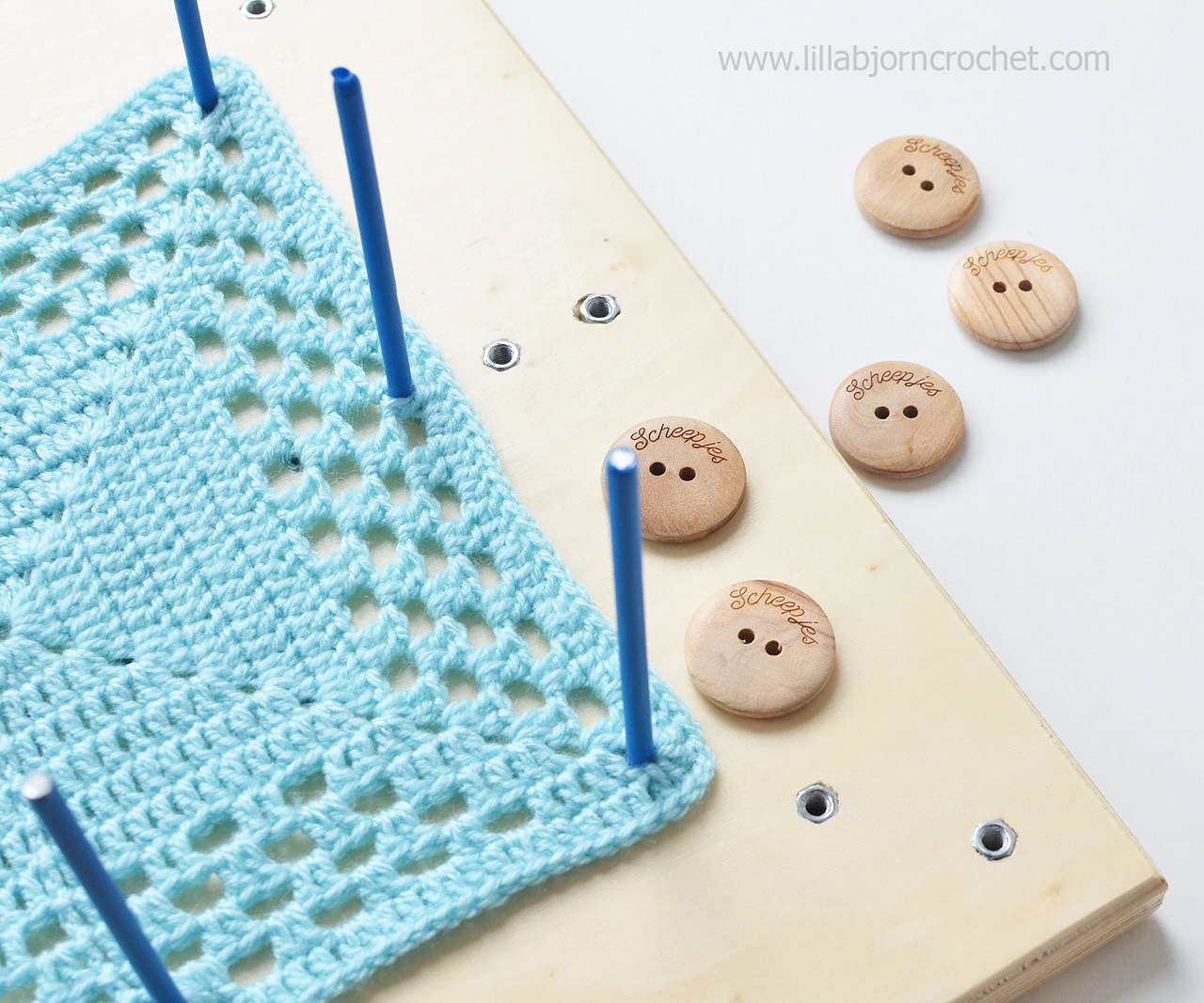 Why and how to block crochet and knitted projects? LillaBjörn's