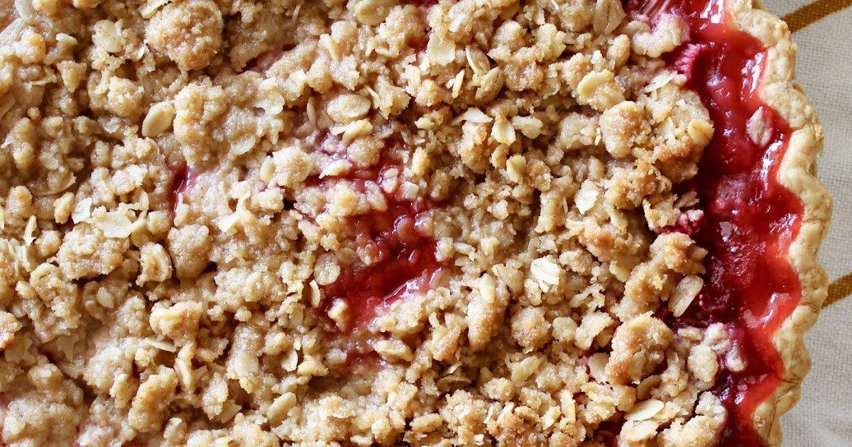 StrawberryRhubarb Pie with Oat Crumble Topping