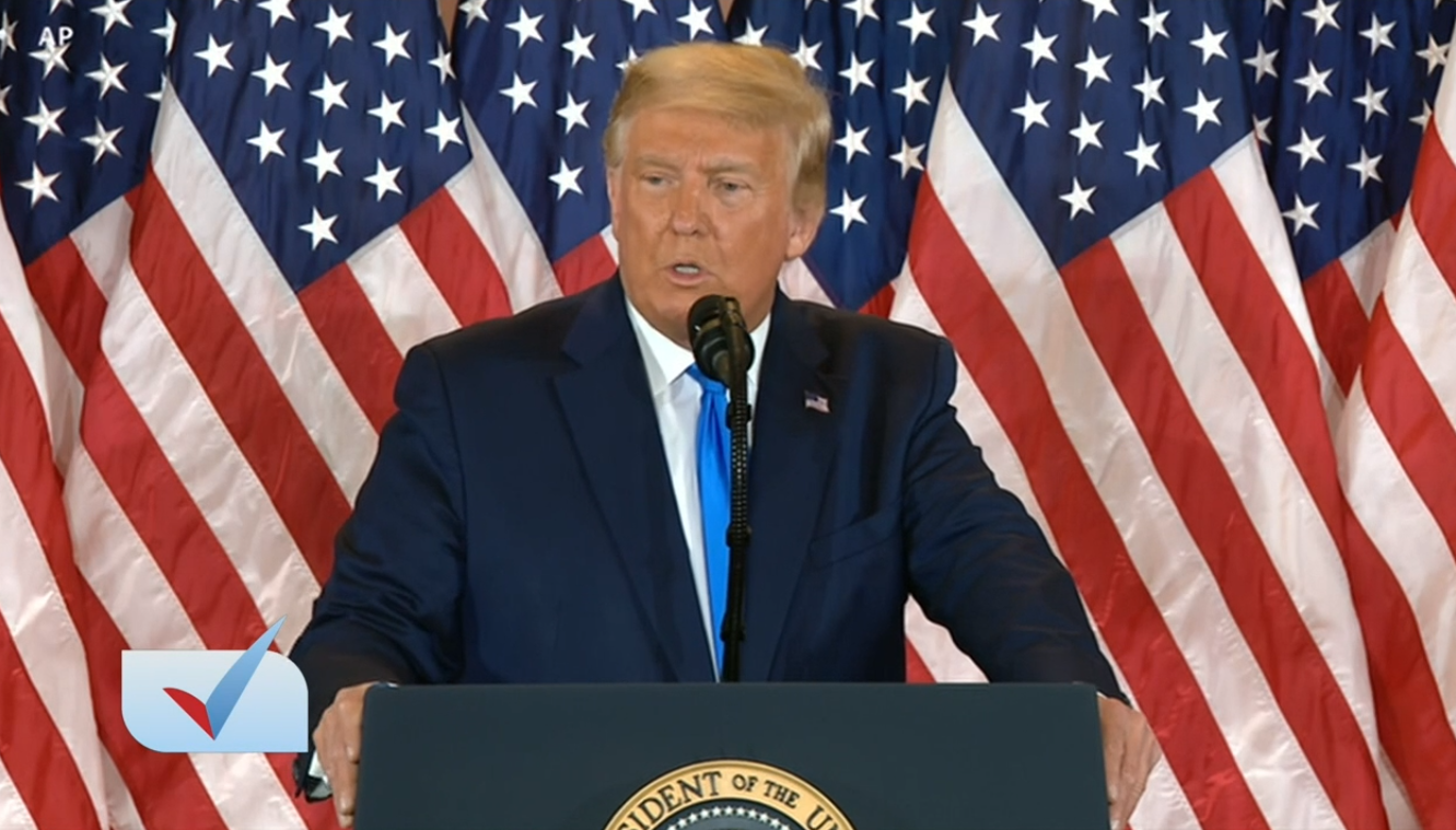 Donald Trump en su primera conferencia de prensa en medio del conteo de votos / VOA / AP