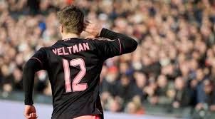 Ajax, renovación hasta 2018 de Vetlman