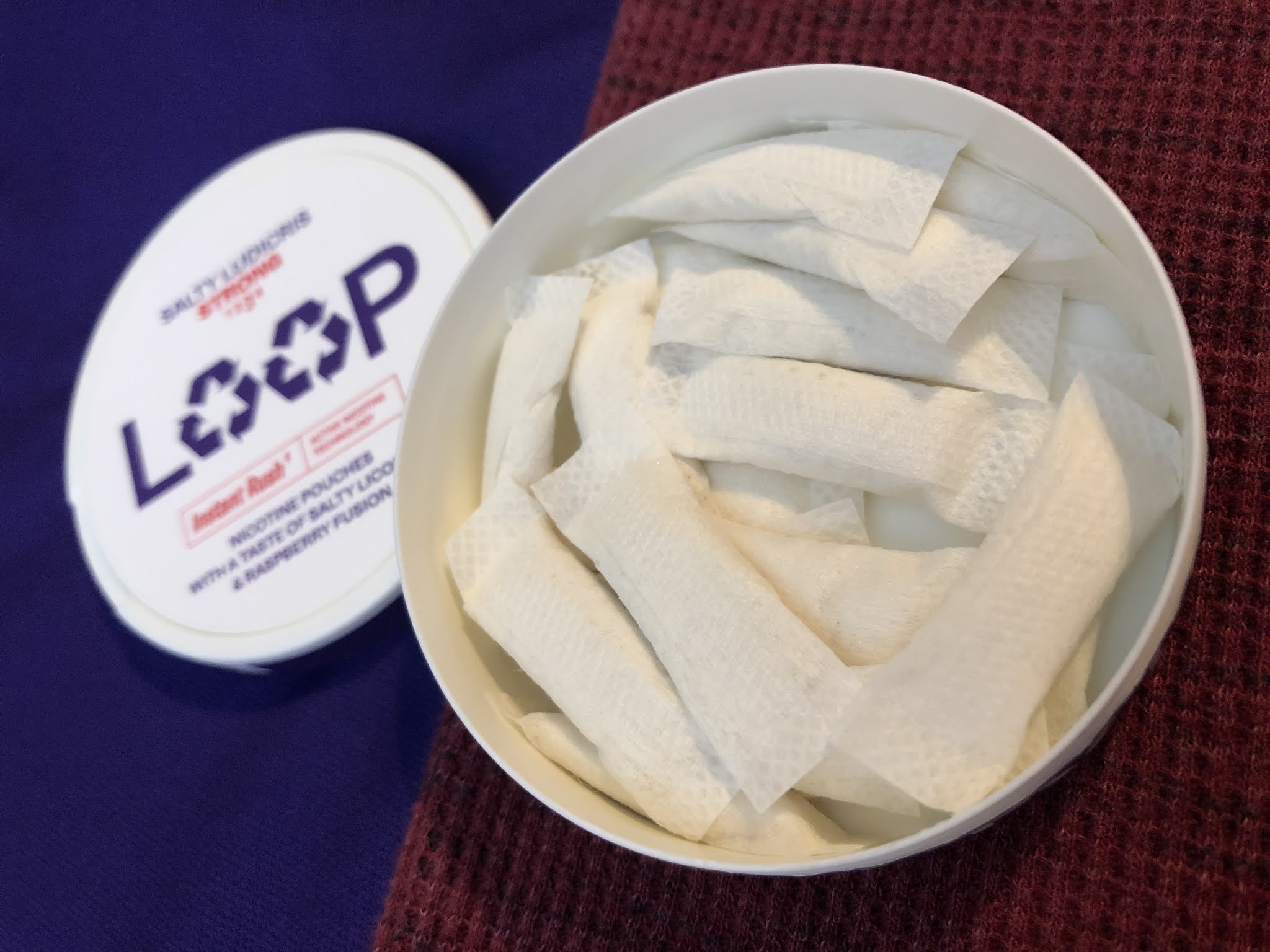 Loop Salty Ludicris Strong (Nicotine Pouches) Review. 22 January 2021.