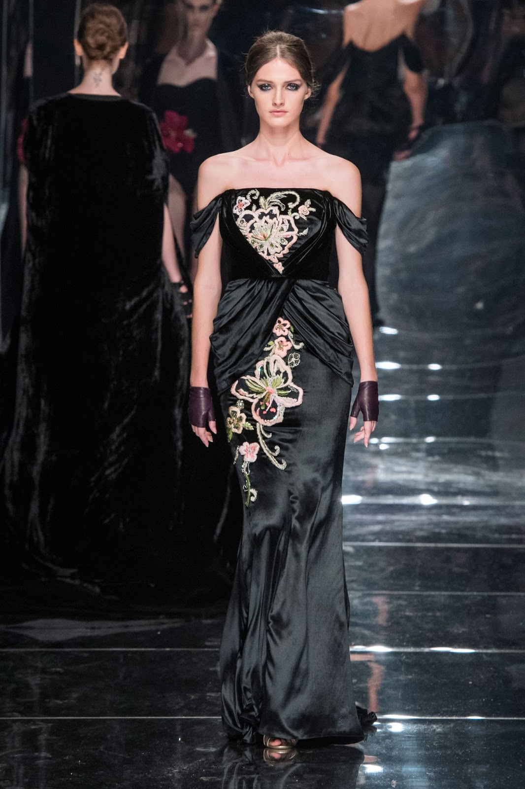 RUNWAY GLAMOUR: RANI ZAKHEM