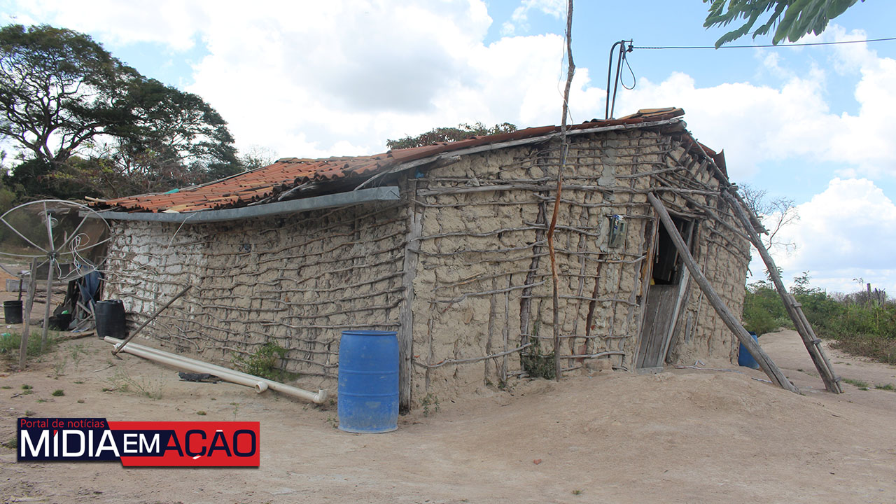 Diocese de Pesqueira lança campanha para construção de casa para família em situação de risco