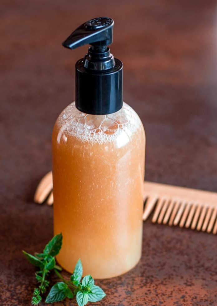 DIY shampooing à la menthe 100 naturel spécial cheveux gras