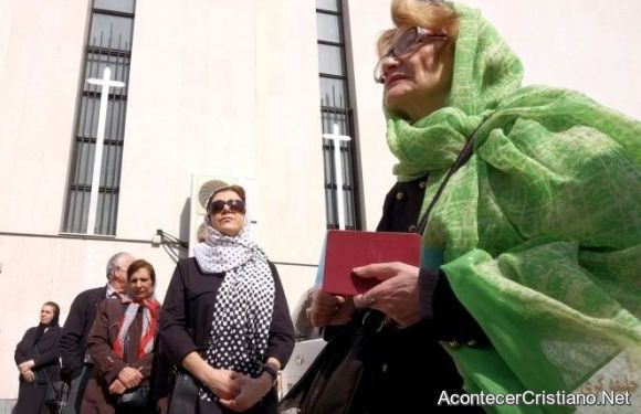 Mujeres cristianas iran&iacute;es piden libertad de presos