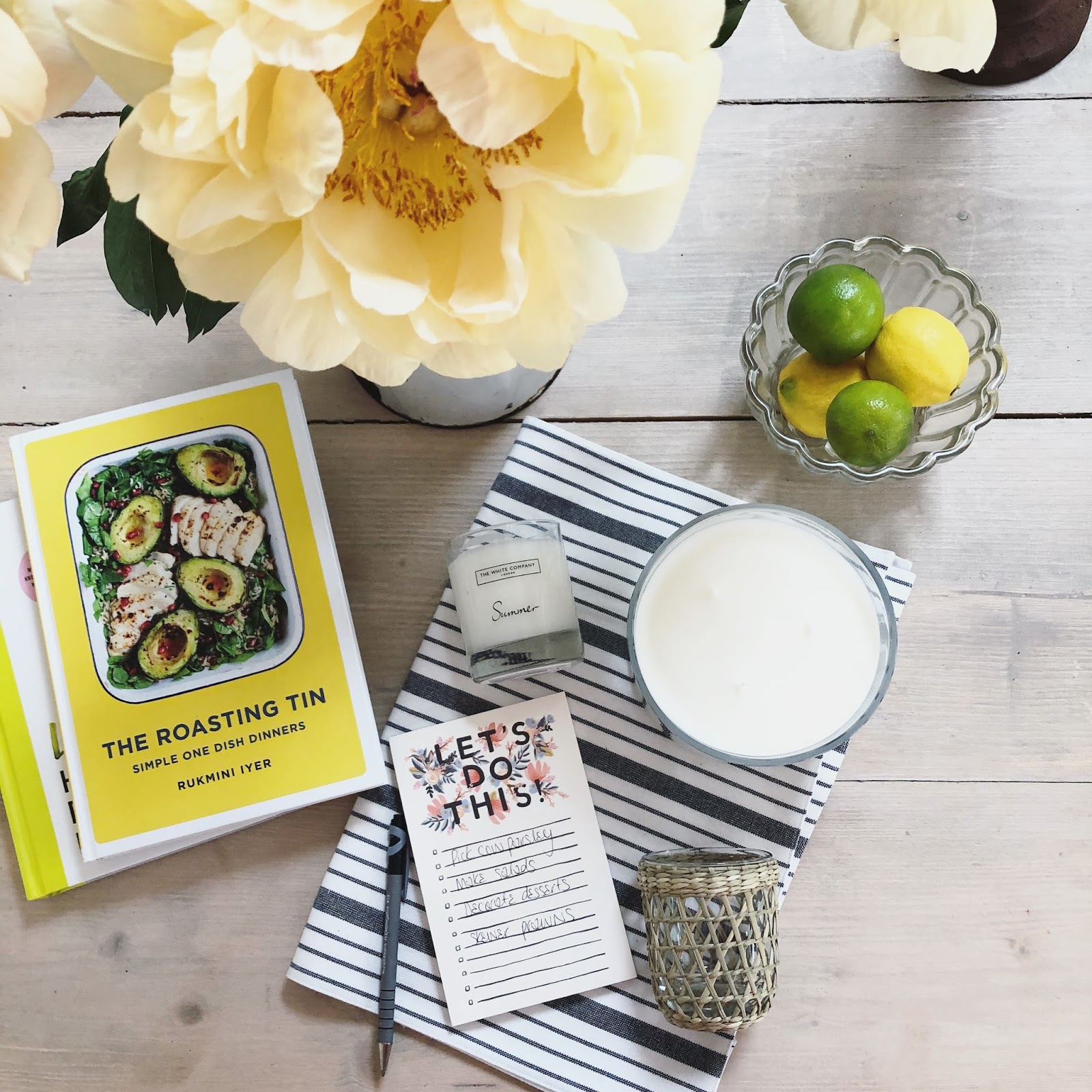 Viburnum Opulus Stock Photos Viburnum Opulus Stock Images Alamy