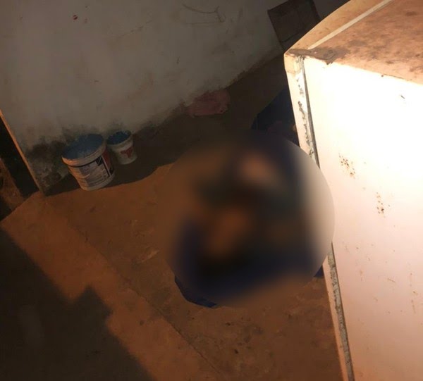 Homem mata com facada no peito ex-companheira