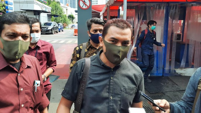 Budi Djarot: FPI Ilegal, Harusnya Rizieq yang Polisikan Saya Budi Djarot: FPI Ilegal, Harusnya Rizieq yang Polisikan Saya