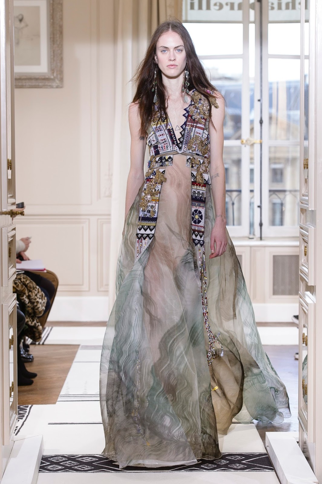 Haute Couture Glamour: Schiaparelli