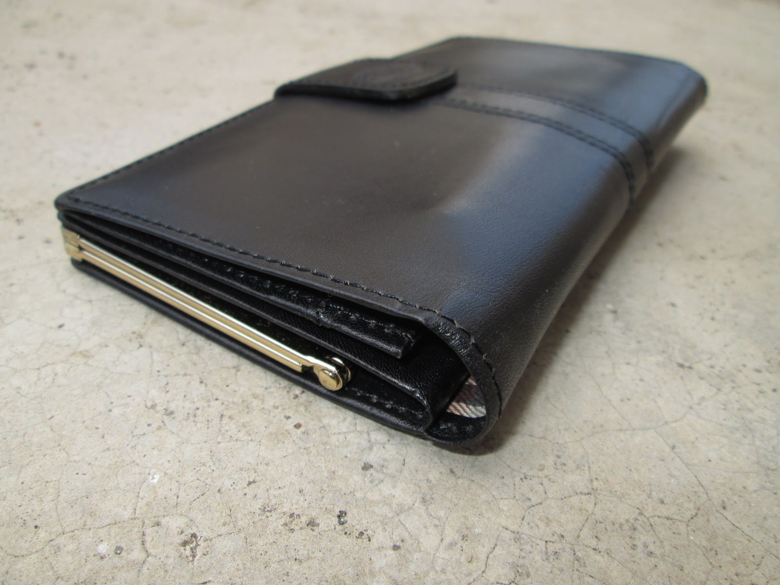 d0rayakEEbaG: Authentic DAKS England Long Wallet(SOLD)
