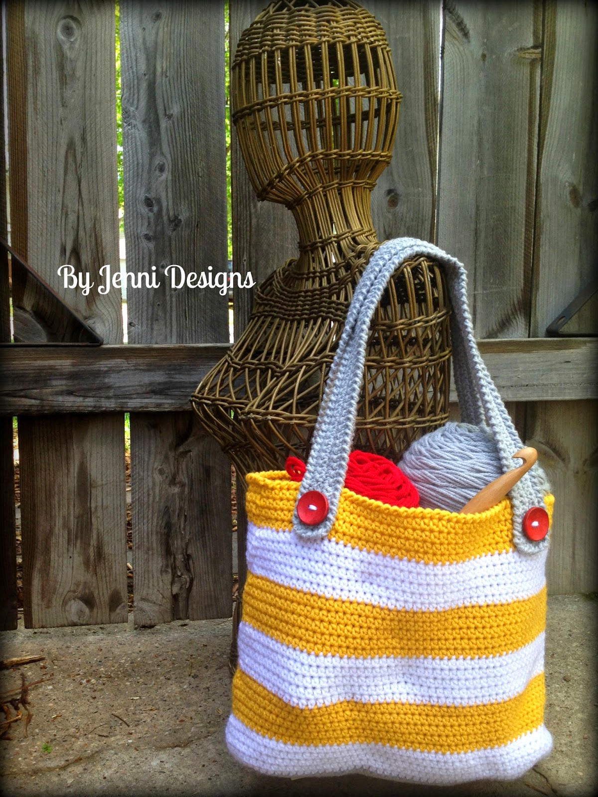 By Jenni Designs: Free Crochet Pattern: Small Striped Tote Bag