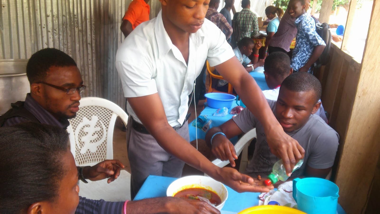 FOOD JOINTS IN ACCRA ACCRA’S FOOD JOINTS AND WHY PEOPLE PATRONISE THEM