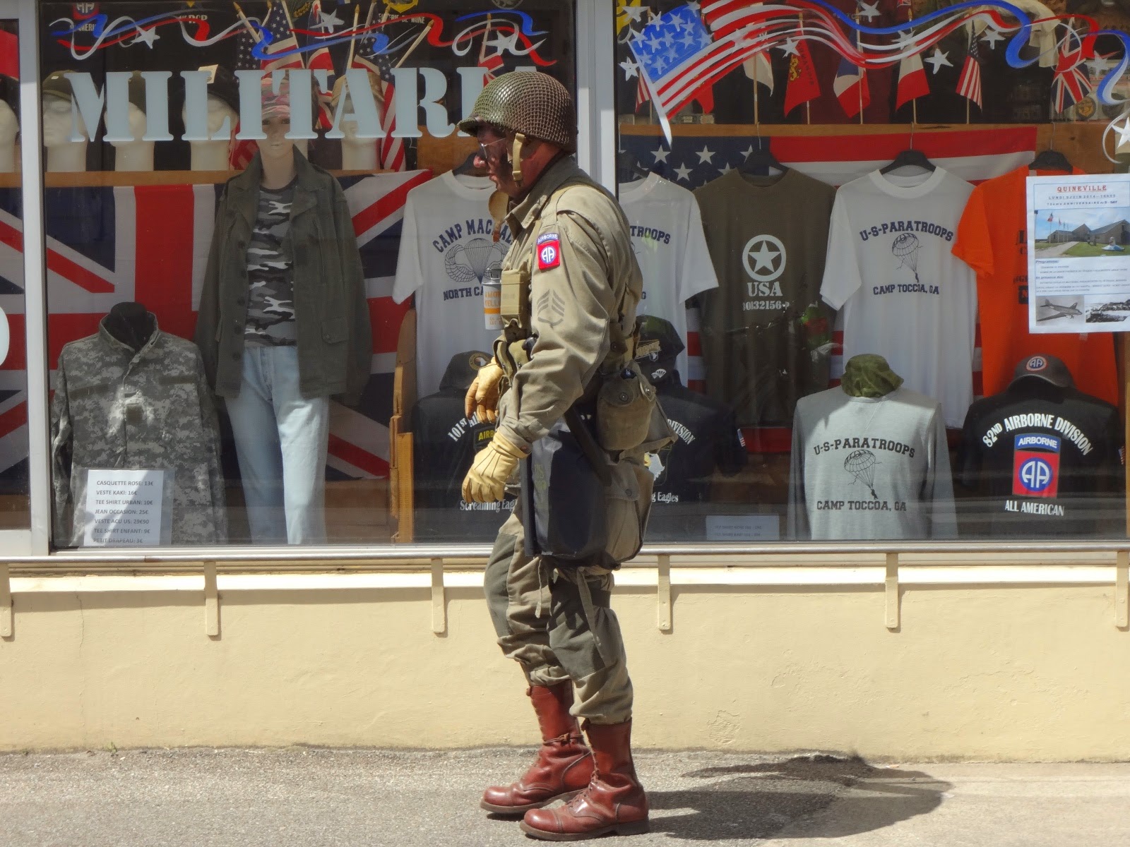 Surplus Militaire Sainte Mere Eglise solunique