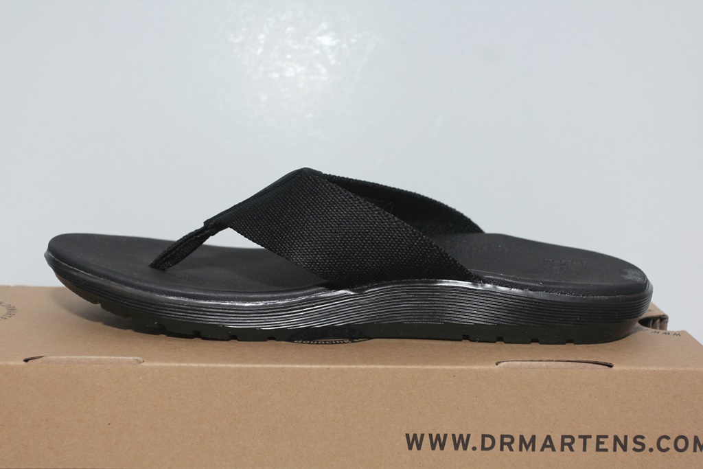 dr martens mana