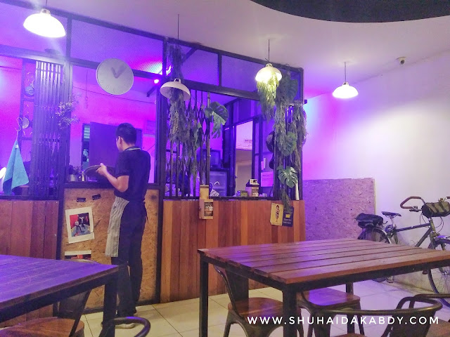 Sambutan Harijadi Abang di Washout Laundry & Cafe Sambutan Harijadi Abang di Washout Laundry & Cafe