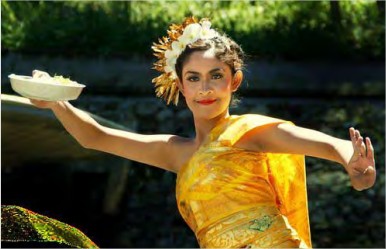 Pengertian Pola Garapan/koreografi dan Jenis Tari Menurut ...