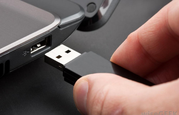 Trik Mencabut Flashdisk Tanpa "Safe Remove" ... Rabu (2/9/2015) berikut cara mengganti pengaturan USB agar tidak pelu "safely remove" lagi ...