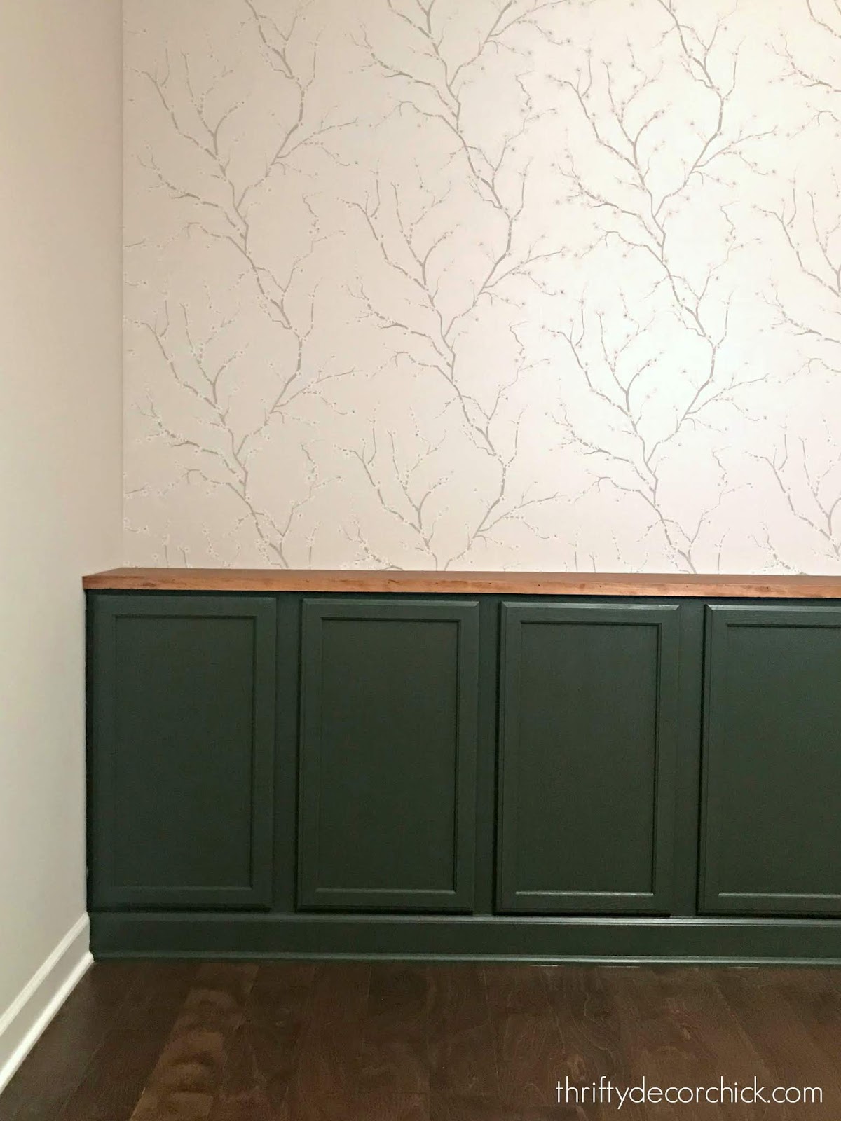 Benjamin Moore Vintage Vogue cabinets 