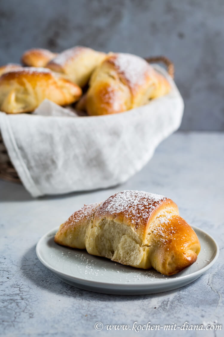 Mit Powidl gefüllte Kipferl | Kochen mit Diana