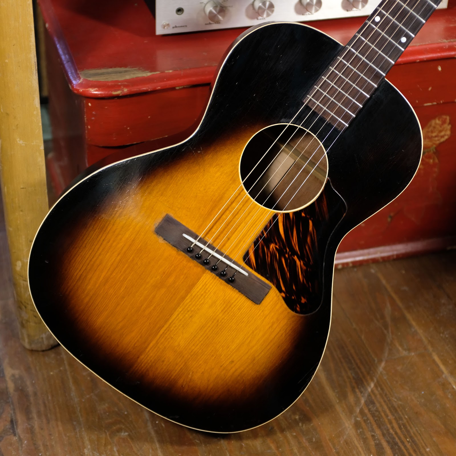 1937 Gibsonmade Kalamazoo KG14 Flattop Guitar