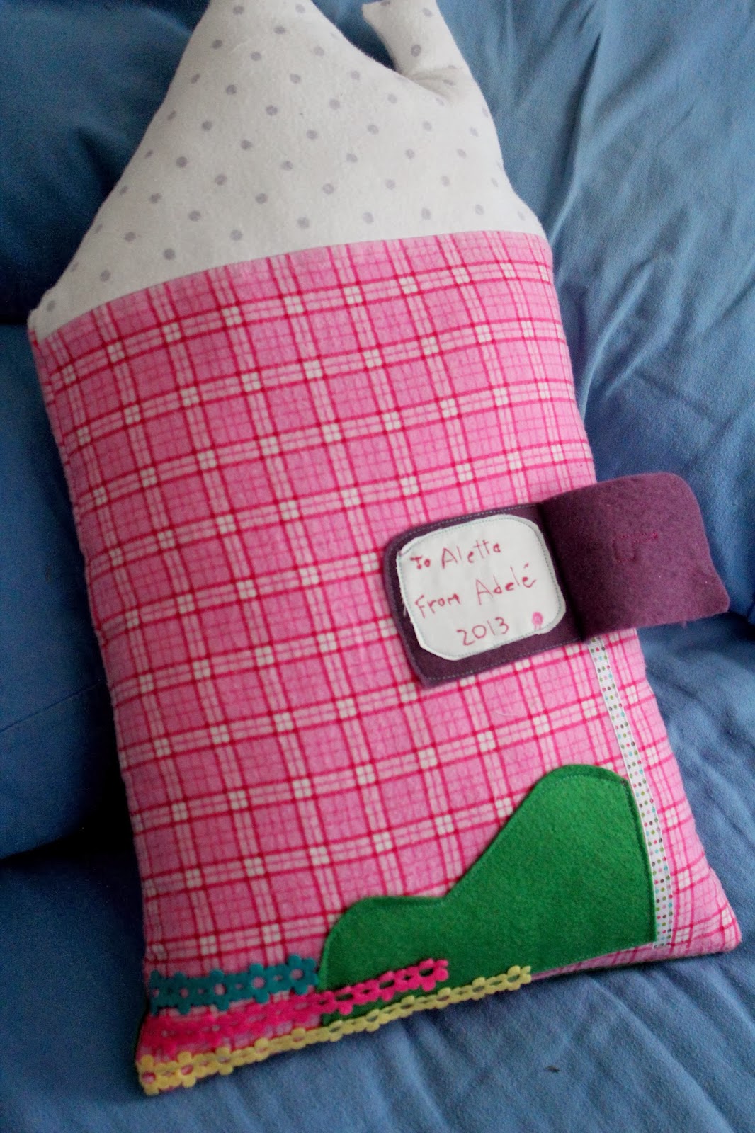 Renaissance Handmade A Dollhouse Pillow