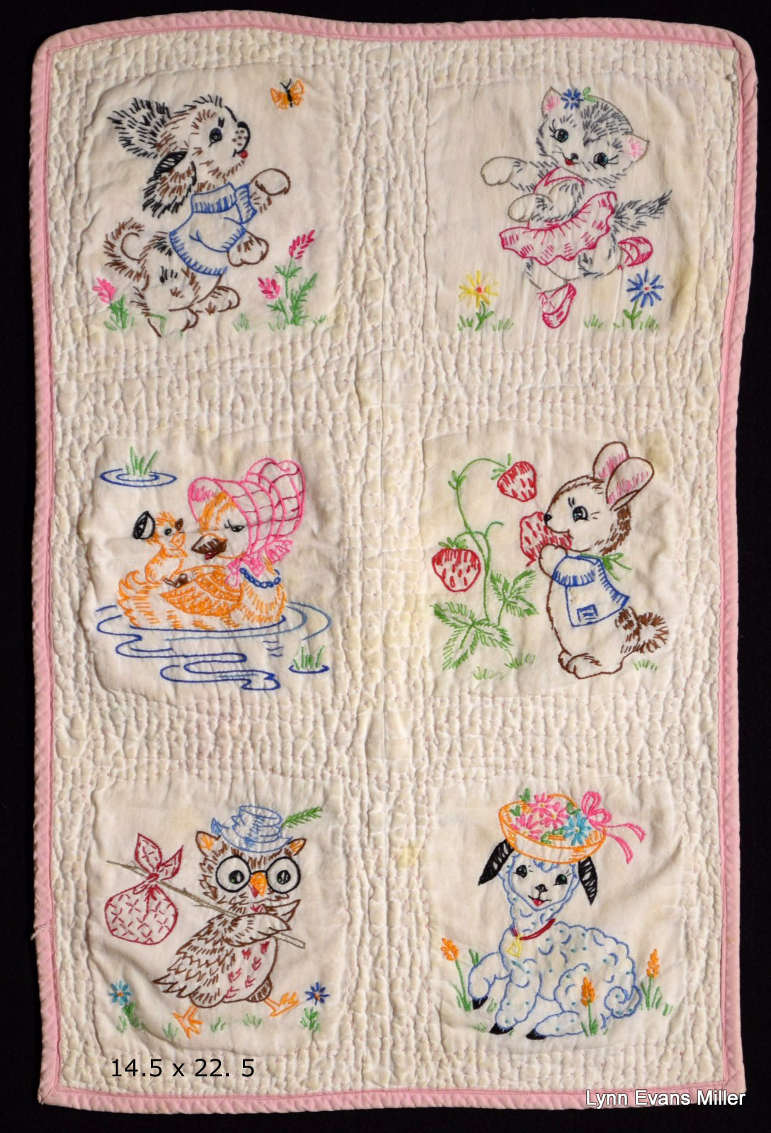 QuiltsVintage and Antique Dolly and her little quilt