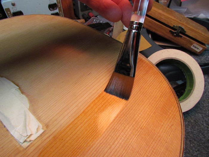 Refinishing Spruce Top on 1931 Martin O18T Tenor Guitar Crawls
