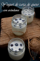 http://azucarenmicocina.blogspot.com/2019/09/yogurt-de-tarta-de-queso-y-arandanos.html