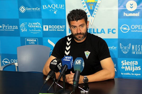Estévez: “Vamos a escribir la historia del Marbella FC con mayúsculas”