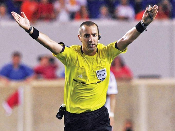 referee mark fifa geiger law