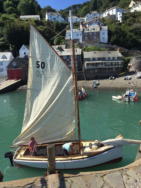 Clovelly welcomes their new Oyster boat, 'BESSIE'