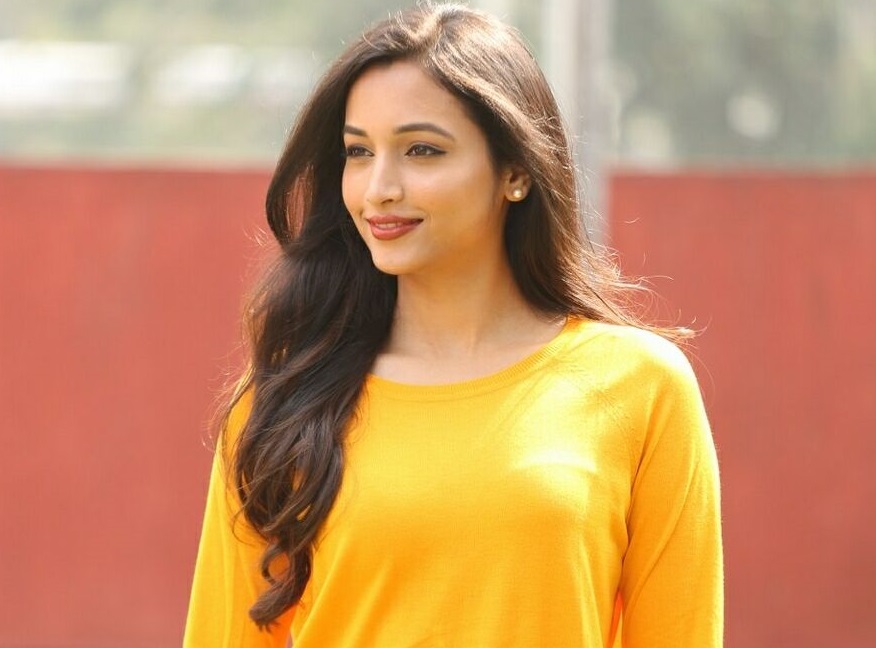 Srinidhi Shetty ( Actress ): Biography, Age, Movies, Wiki and More ...
