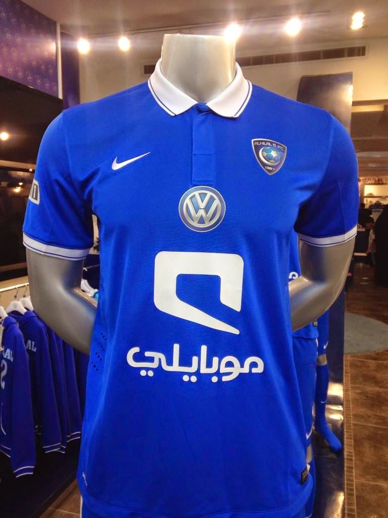 جماهير الزعيم مستاءة من القميص الأصلي