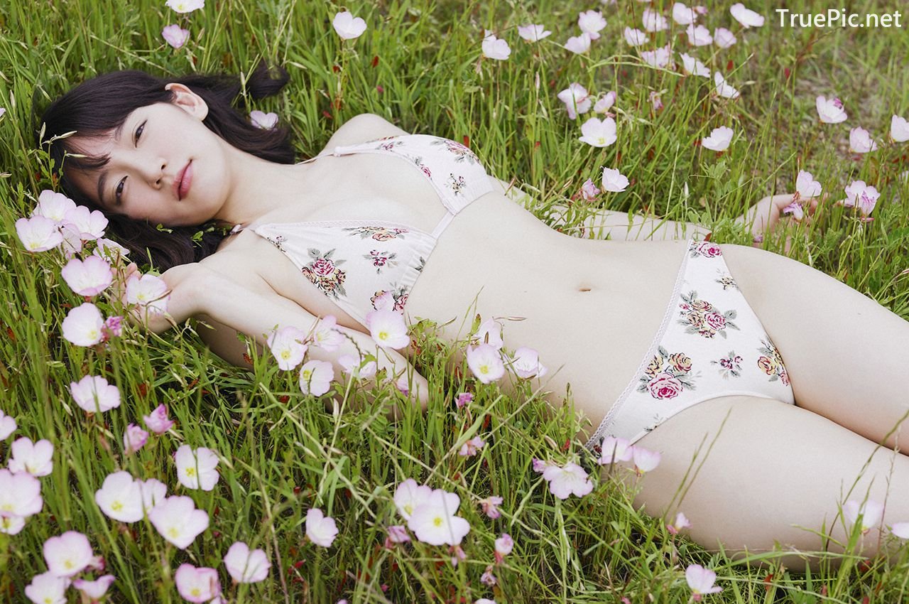 Image-Japanese-Actress-And-Model-Riho-Yoshioka-Pure-Beauty-Of-Sea-Goddess-TruePic.net- Picture-129