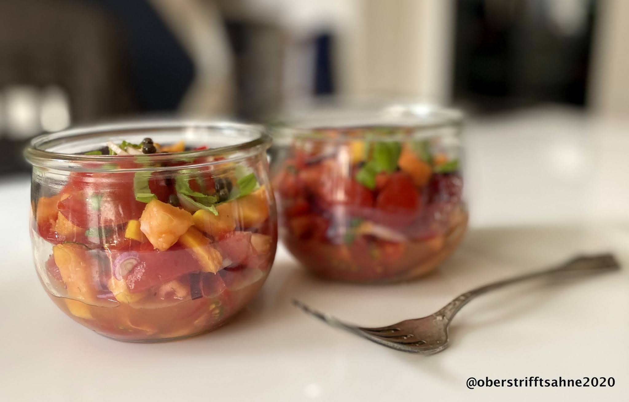 Leicht und fruchtig und endlich aufgeschrieben: Tomaten-Papaya Salat