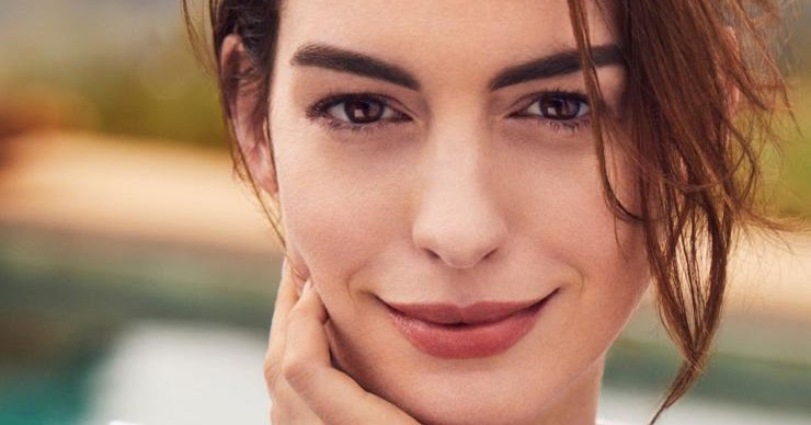 Anne Hathaway Photo Shoot Shape