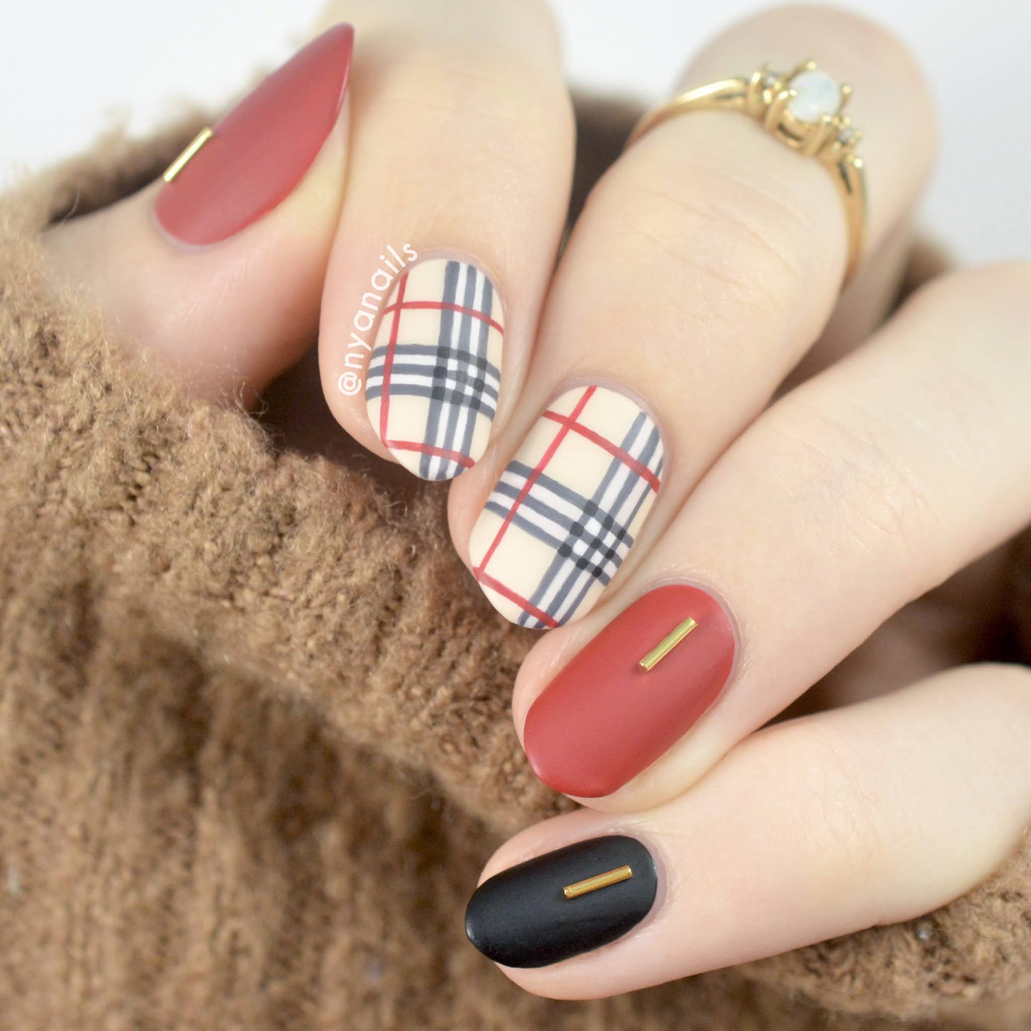 brown burberry nails