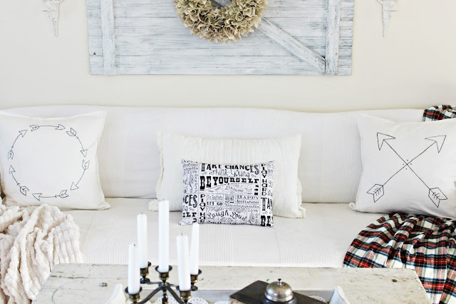 Happy At Home: Black and White Cottage Style Living Room