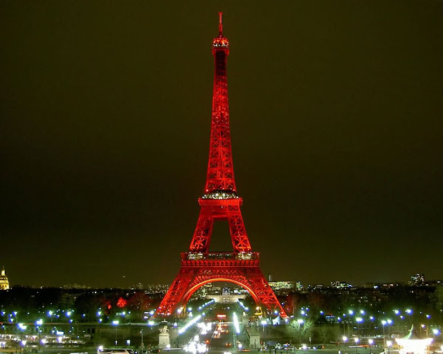 RETRO KIMMER'S BLOG: WHAT WILL THE EIFFEL TOWER'S NEW COLOR BE?