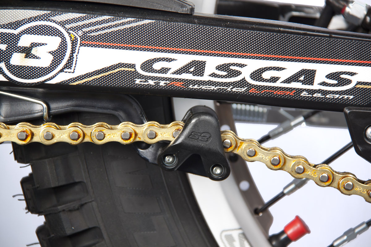 подтяжка цепи на honda cb 500. цепь ктм 50. натяжка цепи на мотоцикле эндуро 250 gr2. натяжка цепи эндуро 250. мотоцикл мт привод цепной.