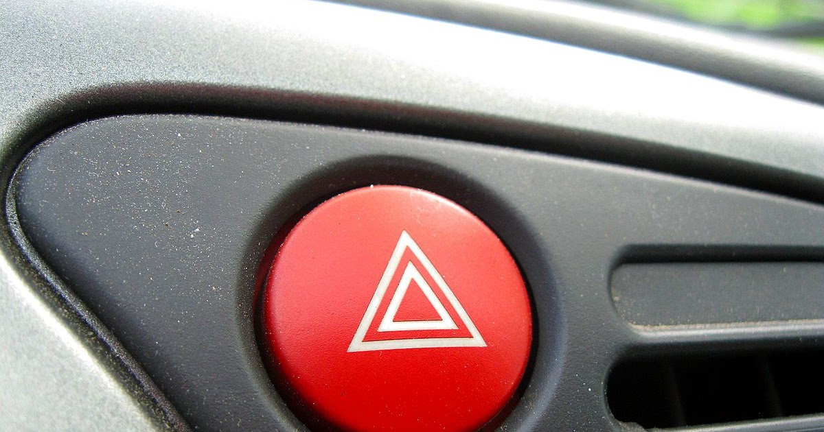 What is hazard light and When to use hazard light?