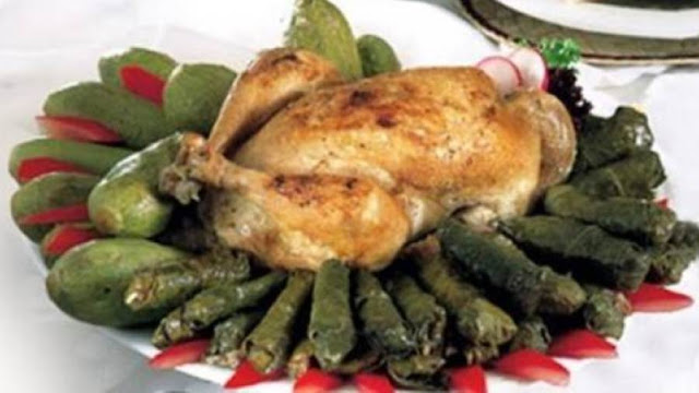 طريقة عمل طاجن ورق عنب بالفراخ طريقة عمل طاجن ورق عنب بالفراخ