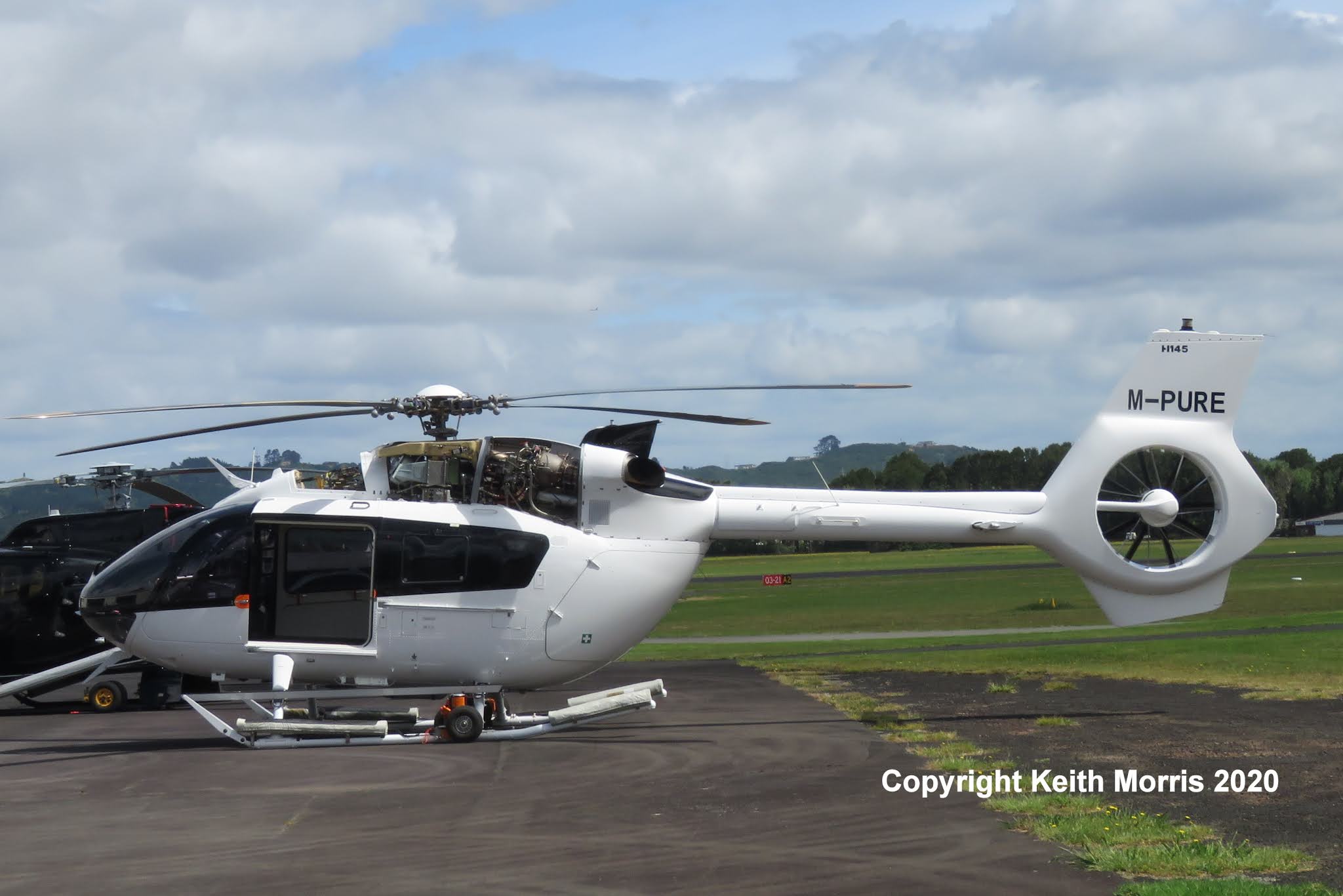 NZ Civil Aircraft Helicopters at Ardmore 11122020