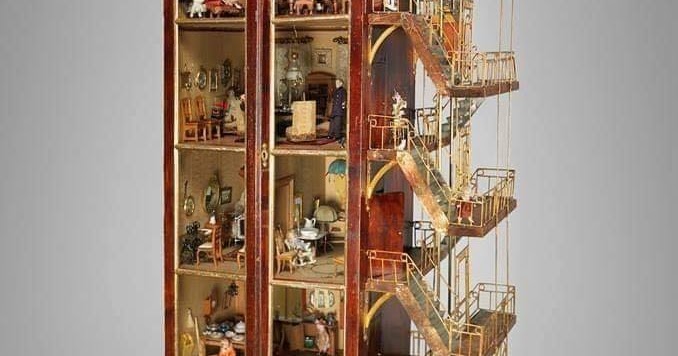 Nag on the Lake: A Dollhouse With A Functional Elevator