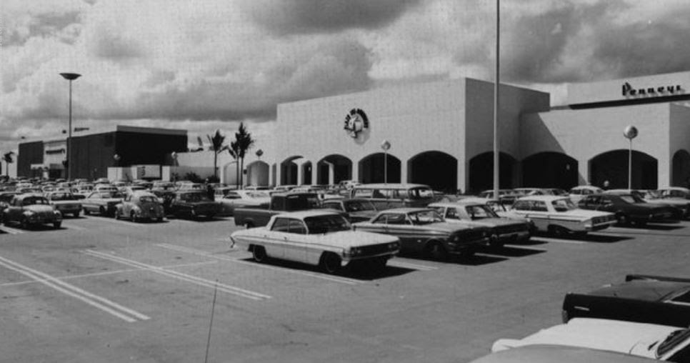 THE SHOPPING MALL MUSEUM