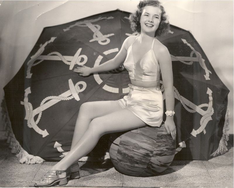 40 Beautiful Photos of American Actress and Singer Gale Storm in the