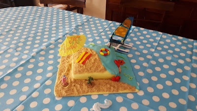 A "Day at the Beach" cake A "Day at the Beach" cake