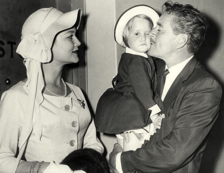 My Love Of Old Hollywood: Remembering Hollywood Fathers Today.