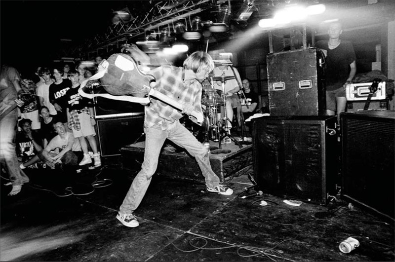 NIRVANA_ 22 de septiembre 1990 Motor Sports International and Garage