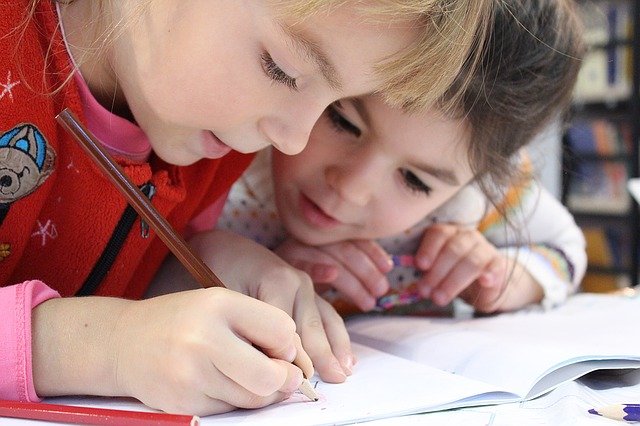 Jasa Les Privat Ide Bisnis Anak Kost yang Menguntungkan